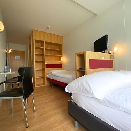 Hotel Seaside Spiez Dış mekan fotoğraf